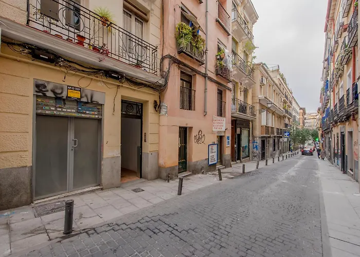 Nuevo Apt para 7 pax en Malasana - Gran Via E1